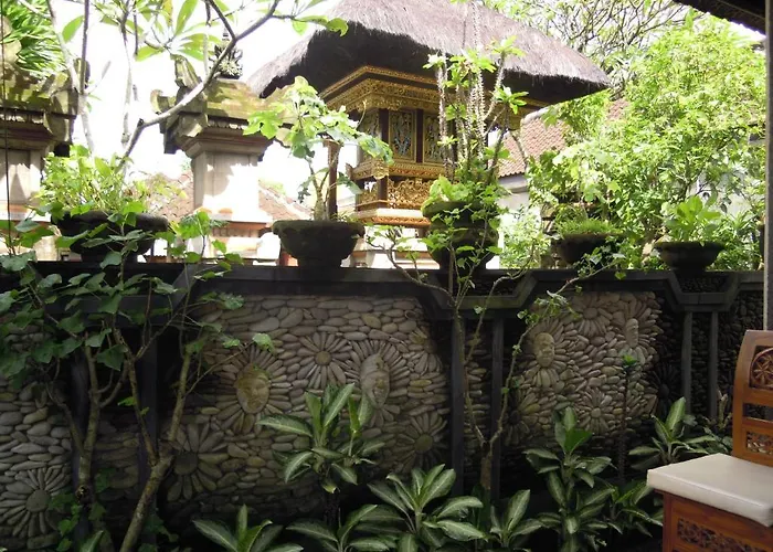 Inten House 招待所